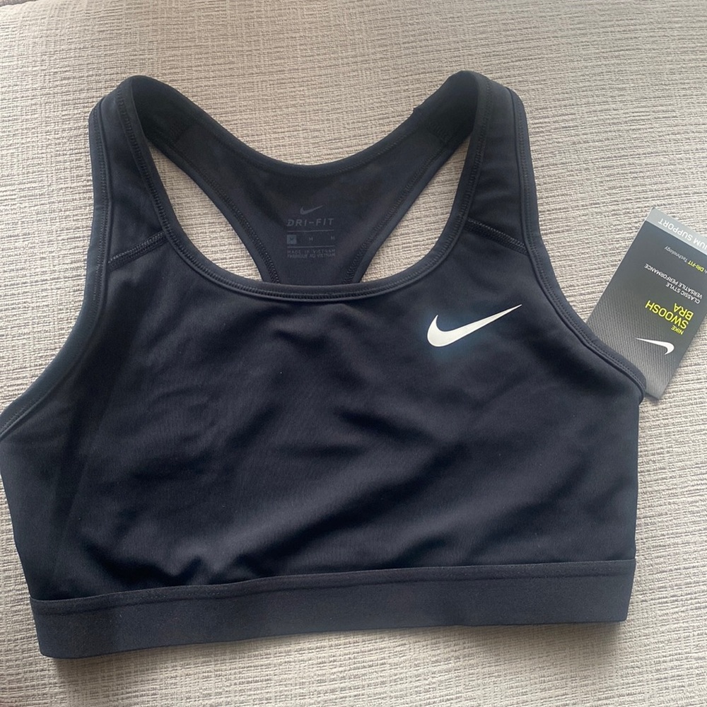 Nike Women’s Dri-Fit Swoosh Sports Bra Medium Support